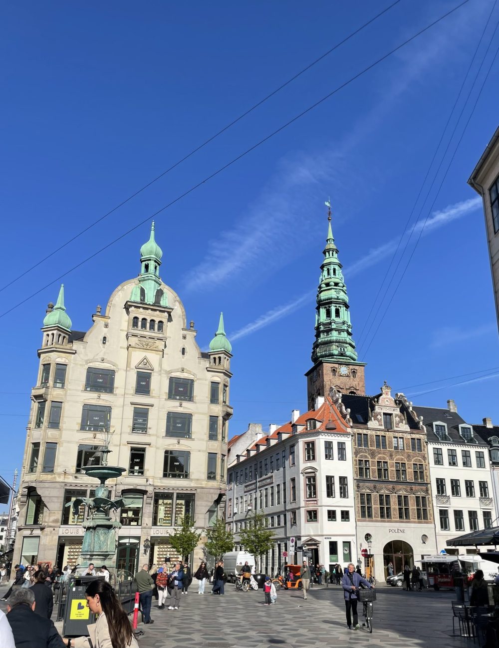Der Platz Amagertorv in der Strøget in Kopenhagens historischer Altstadt